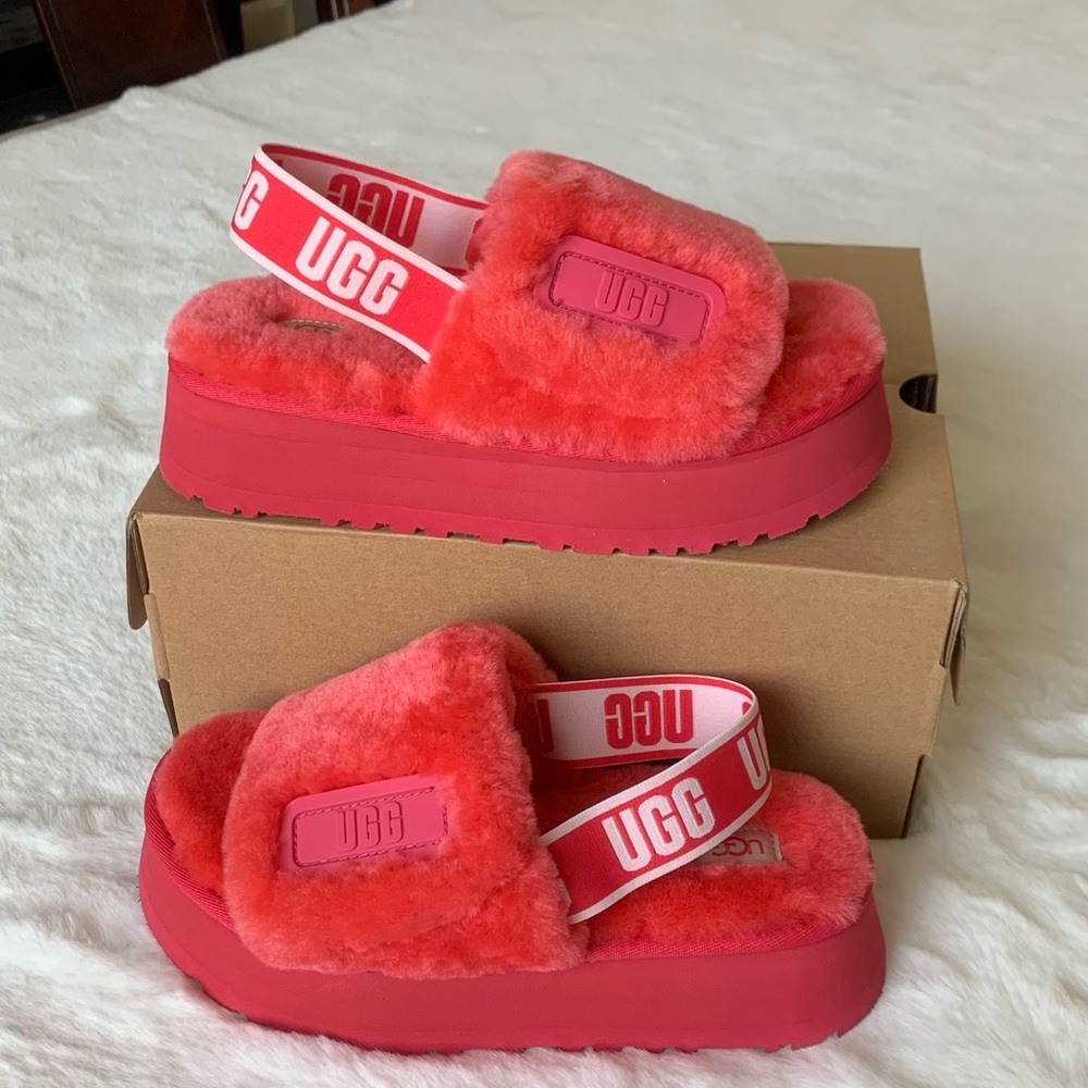 UGG DISCO SLIDE SLIPPERS